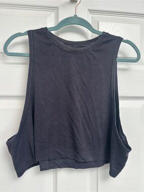 Cropped Black Muscle Tank Top - Sleeveless Performance Layer